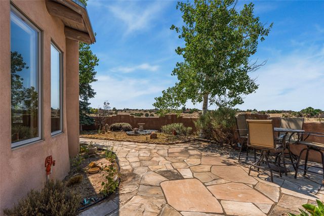 88 Monte Alto Road, Santa Fe, NM 87508
