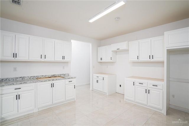 308 Katrina Drive, La Joya, TX 78560