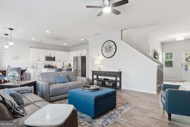 327 Winston Circle, Canton, GA 30114