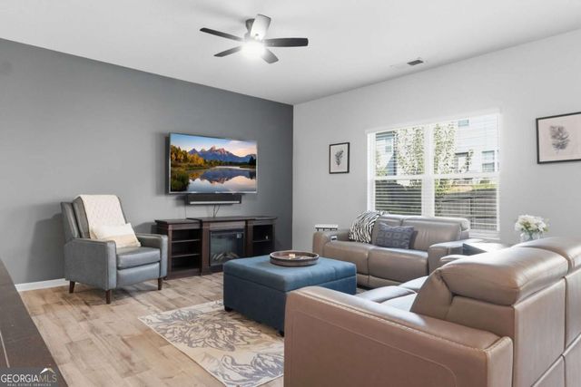 327 Winston Circle, Canton, GA 30114