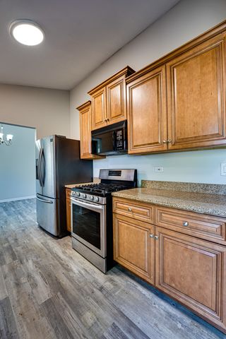 965 Chelsea Lane, Aurora, IL 60504