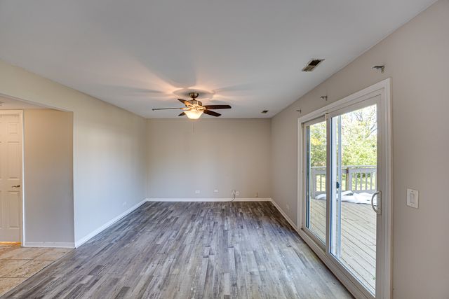 965 Chelsea Lane, Aurora, IL 60504