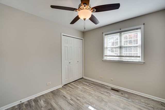 965 Chelsea Lane, Aurora, IL 60504