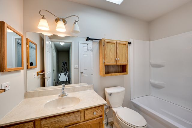 965 Chelsea Lane, Aurora, IL 60504