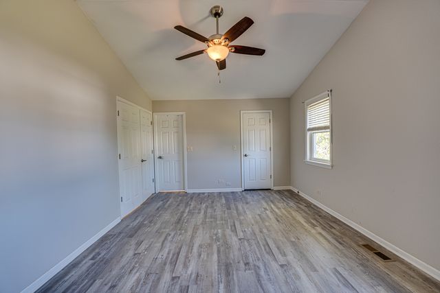 965 Chelsea Lane, Aurora, IL 60504