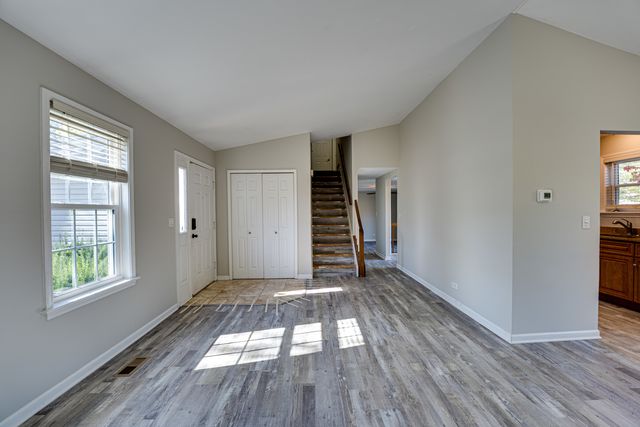 965 Chelsea Lane, Aurora, IL 60504