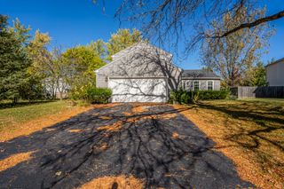 965 Chelsea Lane, Aurora, IL 60504