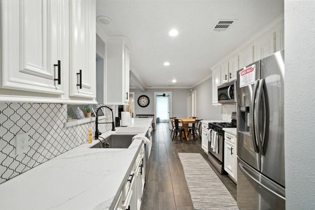 10322 Sageplum Drive, Houston, TX 77089