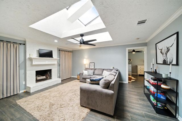 10322 Sageplum Drive, Houston, TX 77089