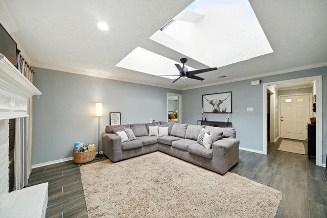 10322 Sageplum Drive, Houston, TX 77089
