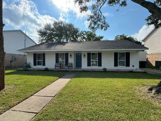10322 Sageplum Drive, Houston, TX 77089