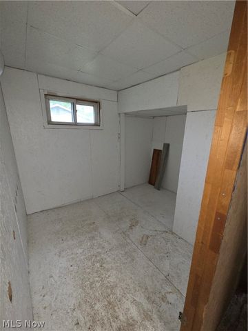 719 Ticknor Avenue, Newton Falls, OH 44444