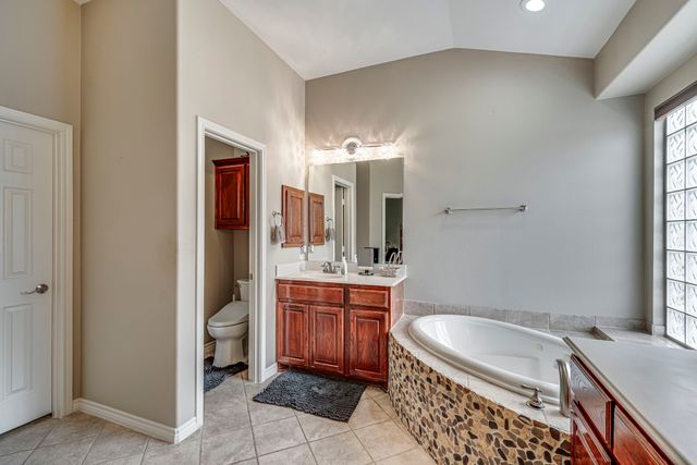 12129 Indian Creek Drive, Fort Worth, TX 76179