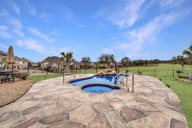 12129 Indian Creek Drive, Fort Worth, TX 76179