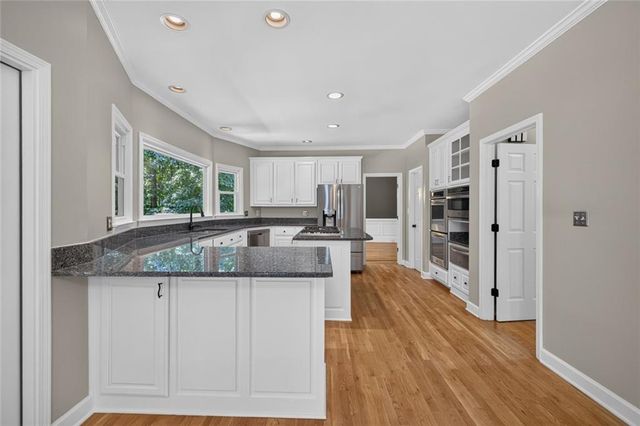 4490 Barony Drive, Suwanee, GA 30024