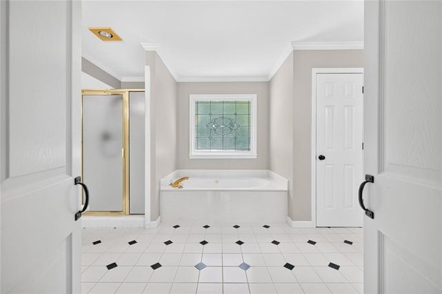 4490 Barony Drive, Suwanee, GA 30024