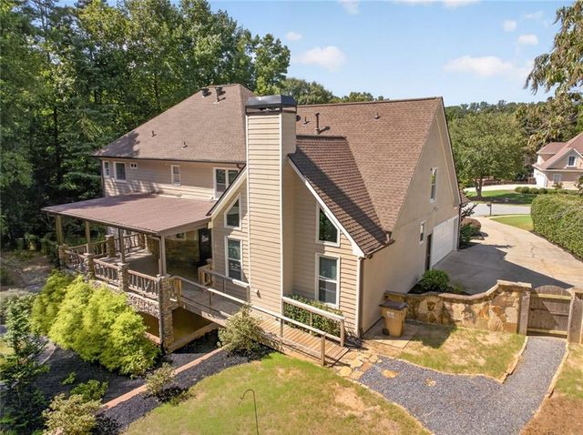 4490 Barony Drive, Suwanee, GA 30024