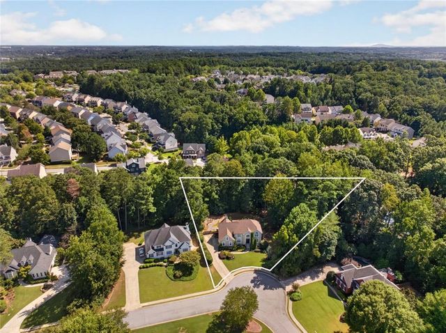4490 Barony Drive, Suwanee, GA 30024