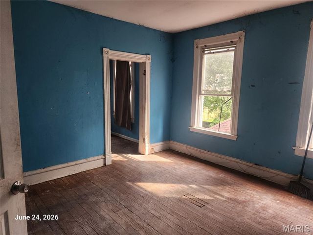 6434 Virginia Avenue, St Louis, MO 63111