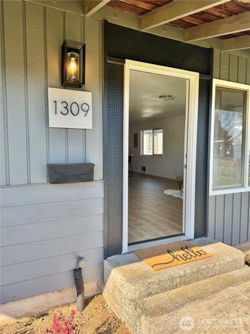 1309 Marion Street, Hoquiam, WA 98550