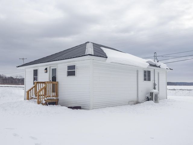 163 118th Avenue, Shelbyville, MI 49344