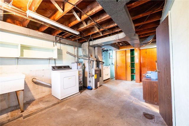 6515 Ventura Dr, South Park, PA 15236