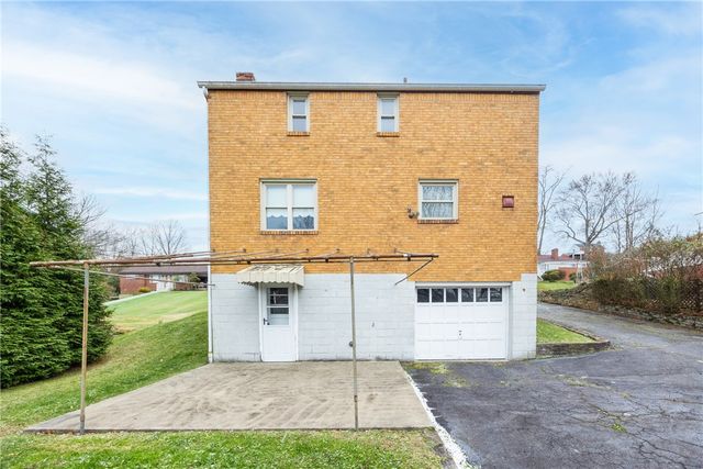 6515 Ventura Dr, South Park, PA 15236