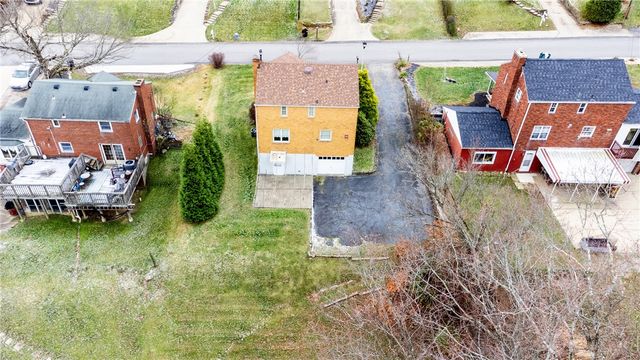 6515 Ventura Dr, South Park, PA 15236