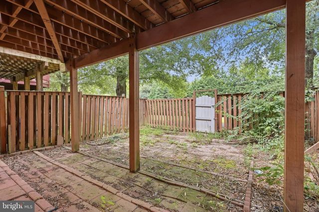 14834 LYNHODGE CT, Centreville, VA 20120