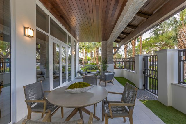 200 SE Mizner Boulevard 106, Boca Raton, FL 33432