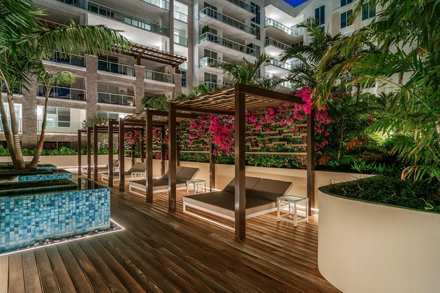 200 SE Mizner Boulevard 106, Boca Raton, FL 33432