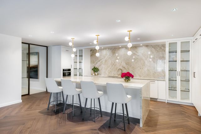 200 SE Mizner Boulevard 106, Boca Raton, FL 33432