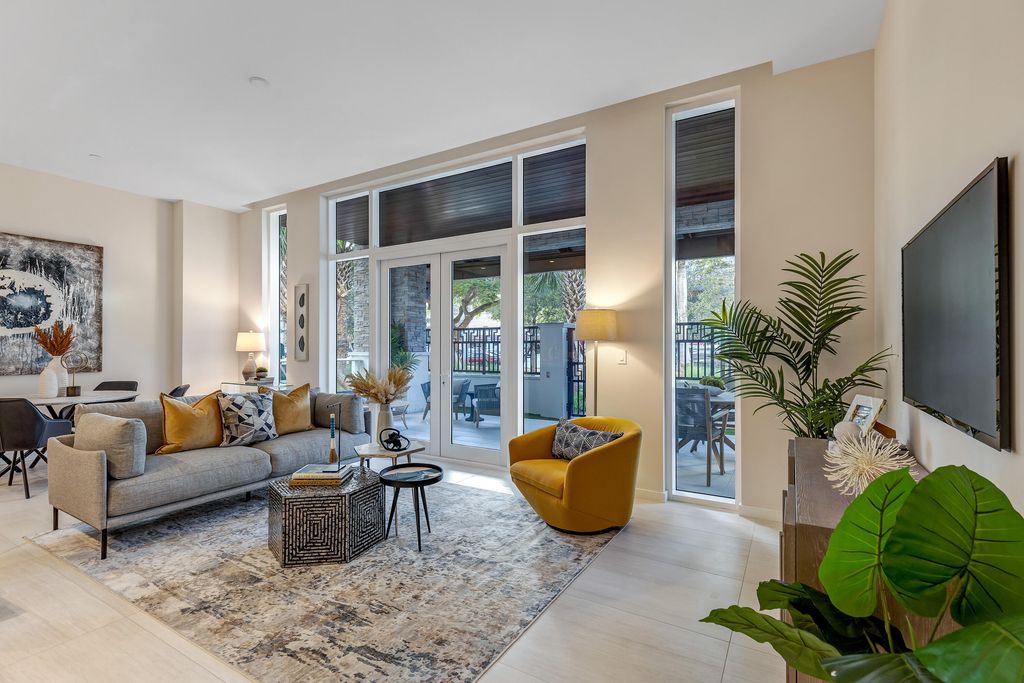 200 SE Mizner Boulevard 106, Boca Raton, FL 33432