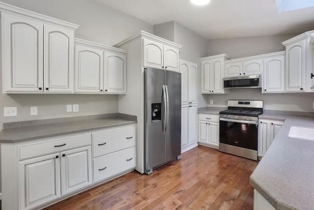 11203 W Drake LANE, Franklin, WI 53132