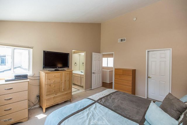 2418 Manet Lane, Simi Valley, CA 93063