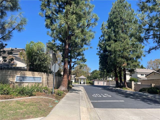 2418 Manet Lane, Simi Valley, CA 93063