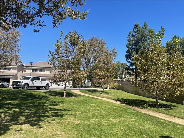 2418 Manet Lane, Simi Valley, CA 93063