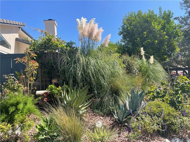 2418 Manet Lane, Simi Valley, CA 93063