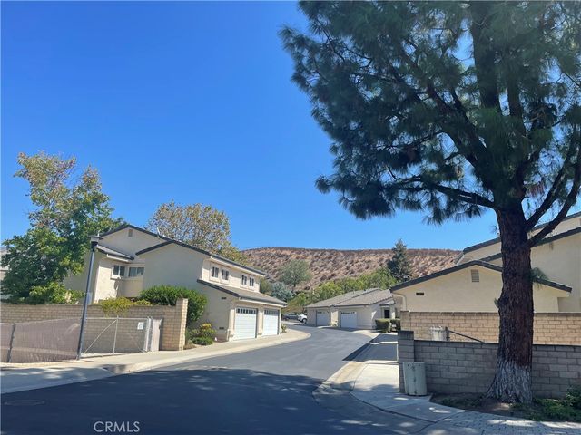 2418 Manet Lane, Simi Valley, CA 93063