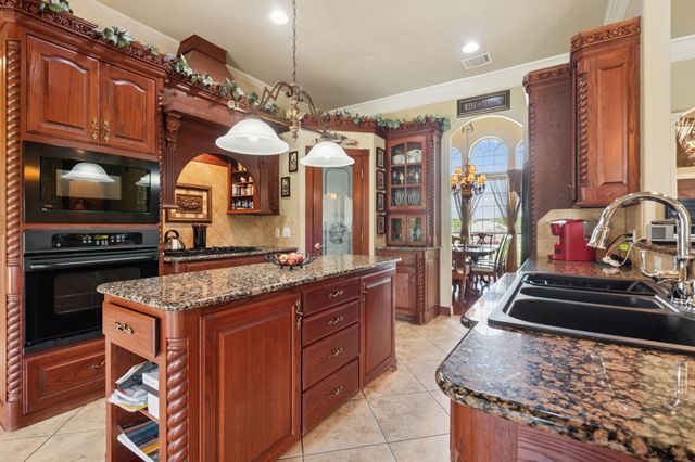 2308 Kella Court, Haslet, TX 76052
