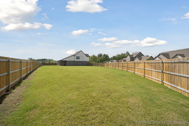 7222 E 154th Street S, Bixby, OK 74008
