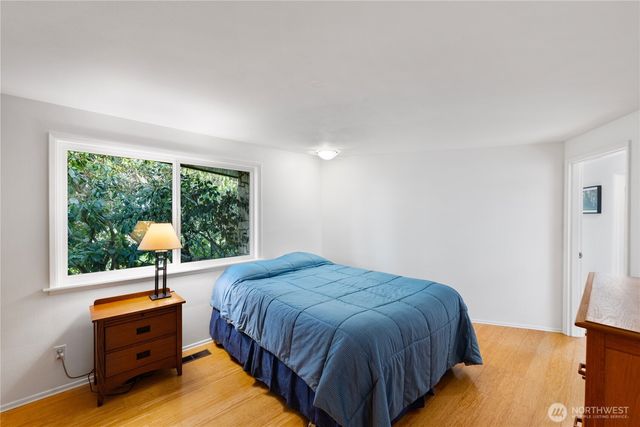 16005 La Conner Whitney Road, La Conner, WA 98257