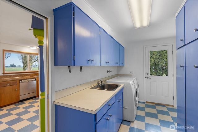 16005 La Conner Whitney Road, La Conner, WA 98257