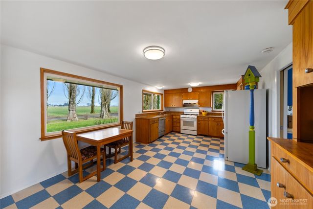 16005 La Conner Whitney Road, La Conner, WA 98257