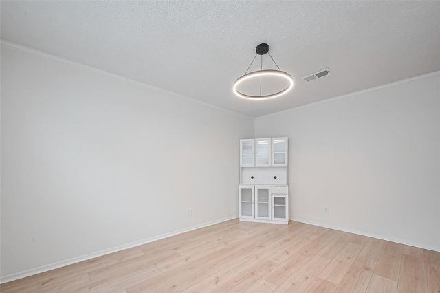 11918 N Fairhollow Lane, Houston, TX 77043