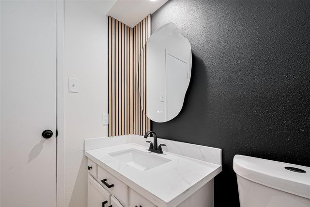 11918 N Fairhollow Lane, Houston, TX 77043