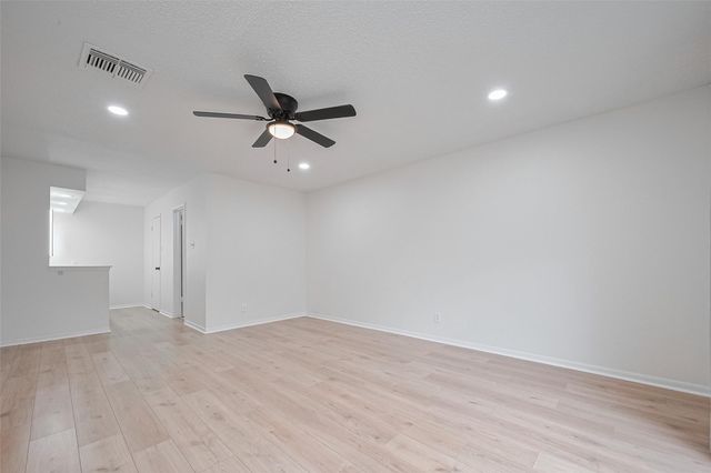 11918 N Fairhollow Lane, Houston, TX 77043