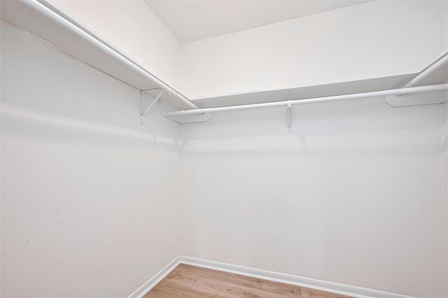 11918 N Fairhollow Lane, Houston, TX 77043