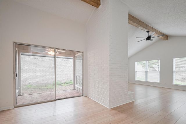 11918 N Fairhollow Lane, Houston, TX 77043