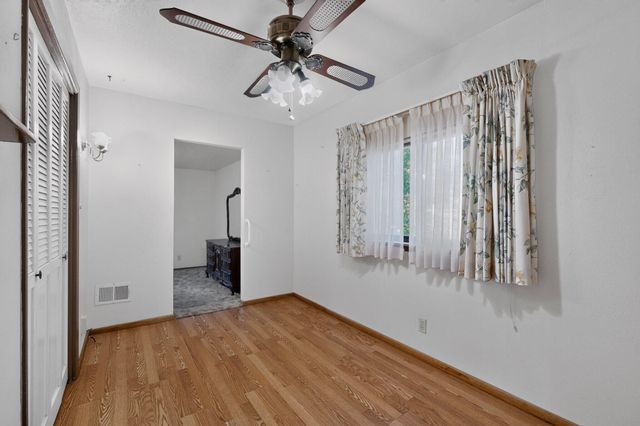 4817 Guadalupe Trail NW, Albuquerque, NM 87107